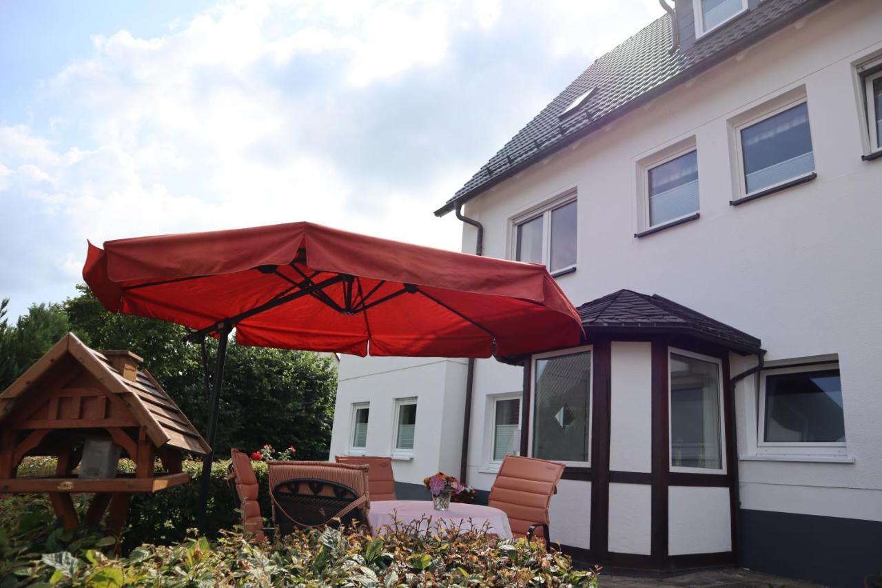 Ferienwohnung Dicke Linde Schmallenberg Dış mekan fotoğraf